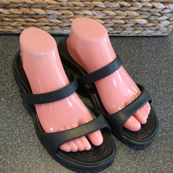 CROCS Black Women's Sandals - Picture 3 of 12